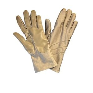 Vintage women’s gold colored gloves great condition